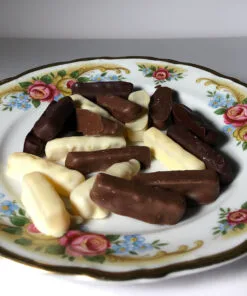 Ingwerstäbchen mit dreierlei Schokolade