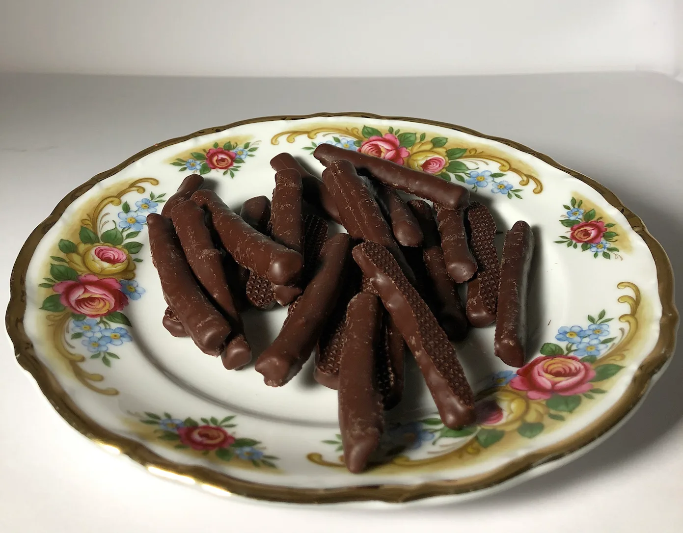 Orangenstäbchen mit Zartbitter-Schokolade
