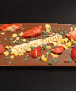 Orangenlade (29% Kakaoanteil) mit getrockneten Rosenblüten & Pistazien, 90g – Ansicht 2 – Michis Schokoatelier
