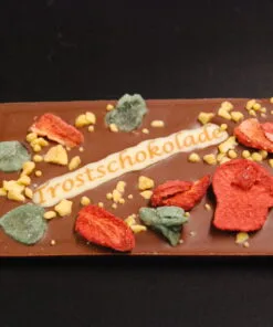 Orangenlade (29% Kakaoanteil) mit getrockneten Rosenblüten & Pistazien, 90g – Ansicht 3 – Michis Schokoatelier