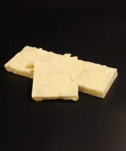 weiße Schokolade mit Mandelstiften, Bruchschokolade, jeweils 100g