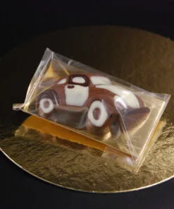 Alternative view of Schokoladen-Auto aus Vollmilch-Schokolade (40% Kakaoanteil), 35g