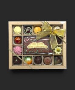 Alternative view of Geschenkschachtel mit 14 Pralinen + Minitäfelchen mit Aufschrift