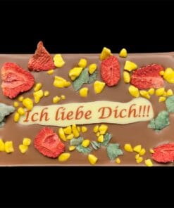 Valentinstafeln aus feinster Schokolade mit Schriftzug – Ansicht 3 – Michis Schokoatelier