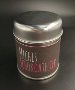 Trinkschokolade in der Metalldose verpackt mit Schriftzug Michis Schokoatelier