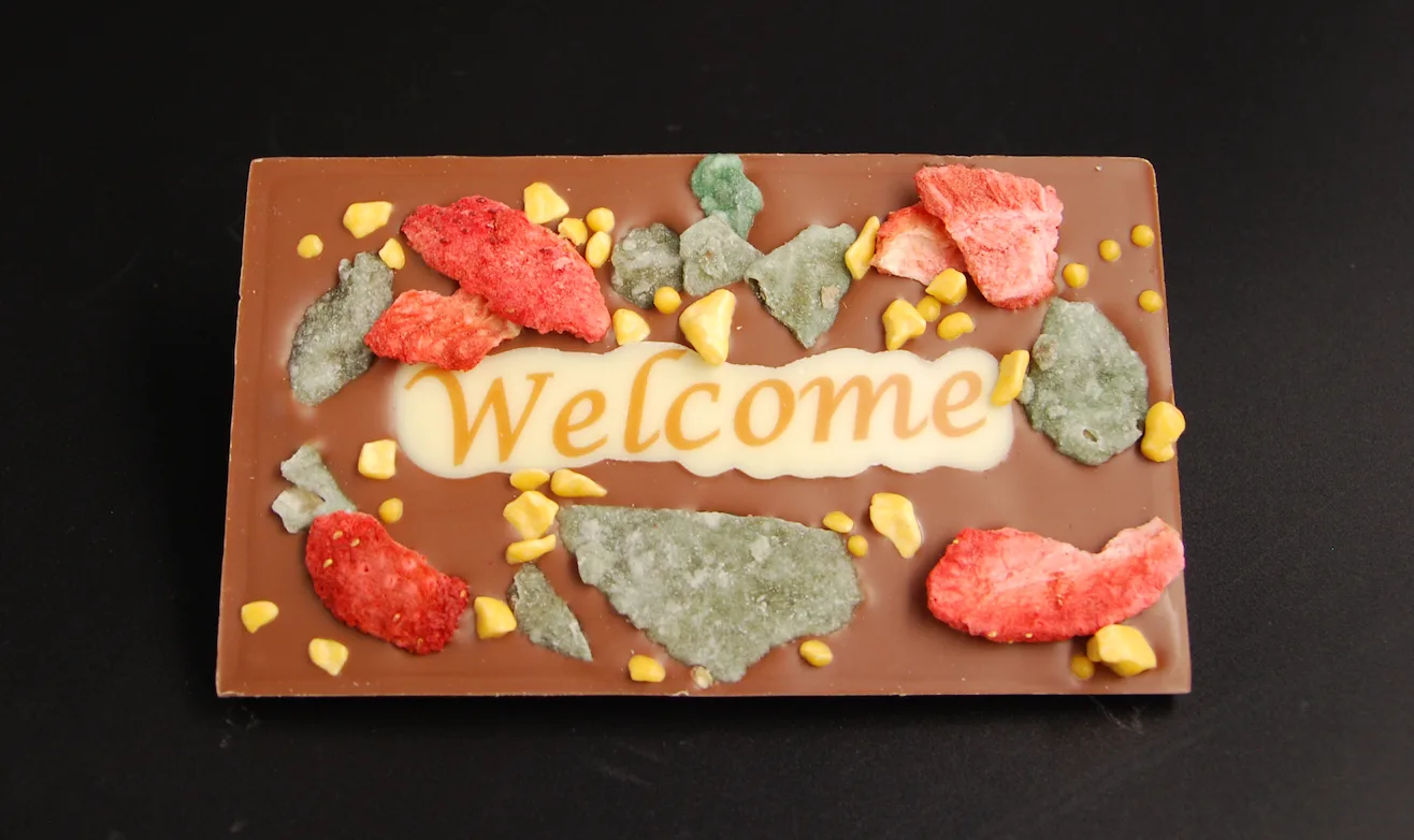 SMS-Tafel "Welcome" aus Costa Rica-Schokolade (40% Kakaoanteil)