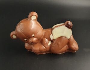 Baby-Bär Figur aus Vollmilchschokolade