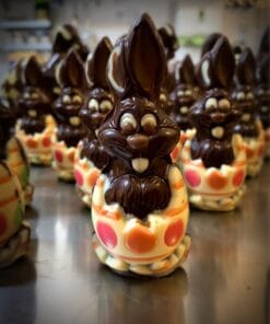 Alternative view of Osterhase im Ei aus Zartbitter-Schokolade Vegan (65% Kakaoanteil) 35g