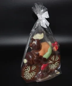 Alternative view of Nur vor Ort erhältlich! Radfahrender Osterhase aus Zartbitter-Schokolade (65% Kakaoanteil) 330g