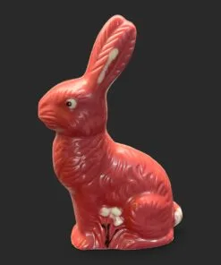 Nostalgischer veganer Osterhase aus Erdbeerlade, handgegossene Erdbeer-Schokolade, 100 g aus Michis Schokoatelier