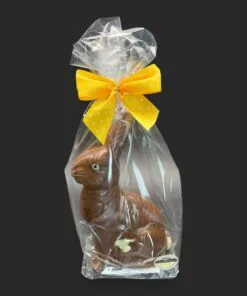 Nostalgischer Osterhase aus Mandel-Schokolade vegan