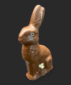 Nostalgischer Osterhase aus Mandel-Schokolade vegan