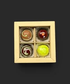 Frankfurter Spezialitäten Pralinenmischung mit Apfelwein, Grüner Soße und Bethmännchen – handgefertigt in Michis Schokoatelier in Frankfurt