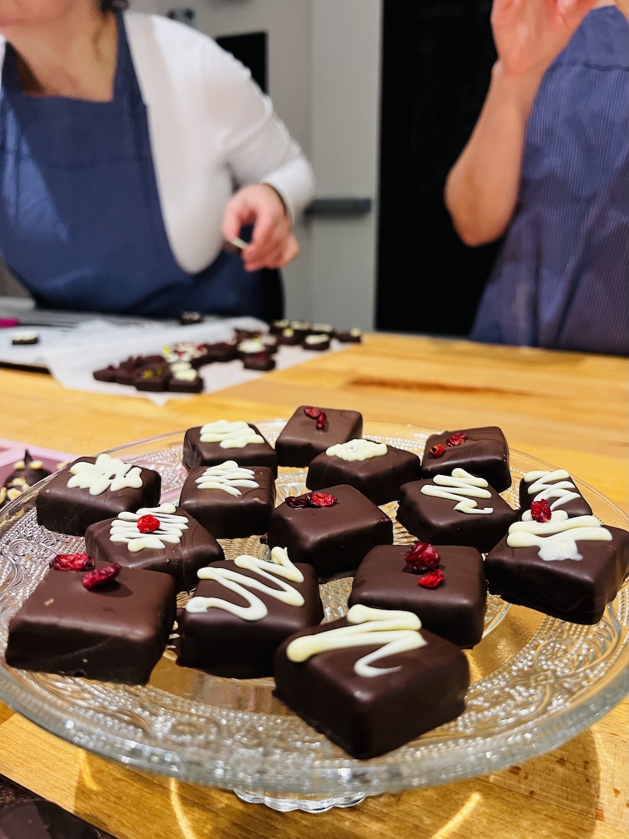 Weihnachtliche Pralinen selbst gemacht (Sonntag, 13.12.2026 von 12 bis 16 Uhr)