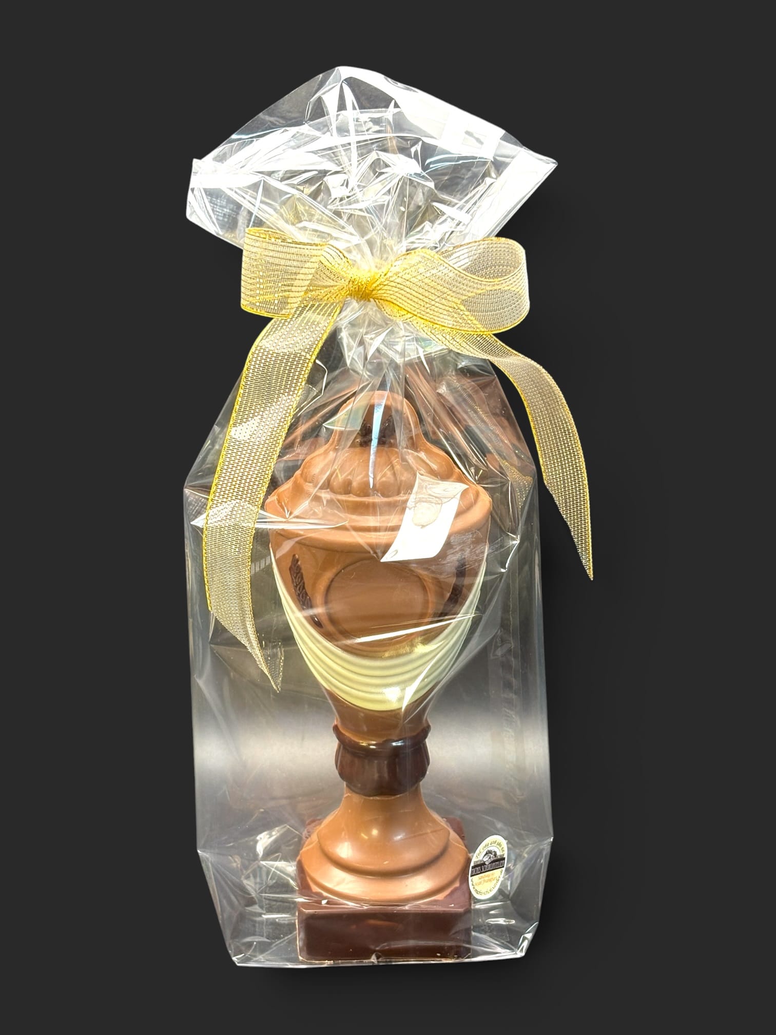 Pokal aus Vollmilch-Schokolade (40% Kakaoanteil) 210g – Bild 2